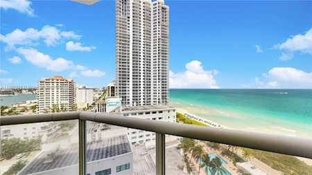 6301 Collins Ave #1408 Miami Beach,  FL 33141