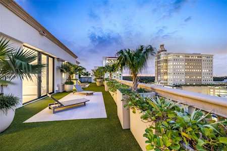 275 Giralda Ave #PH Coral Gables,  FL 33134