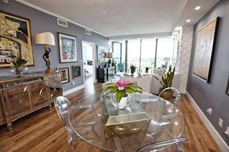 601 NE 36th St #804 Miami,  FL 33137