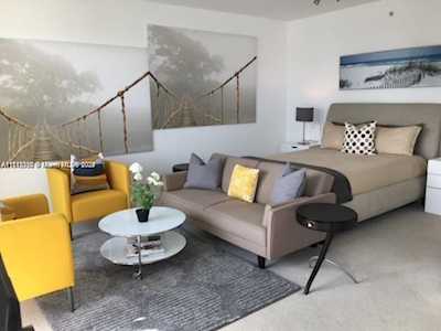 244 Biscayne Blvd #3705 Miami,  FL 33132