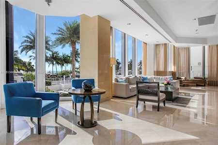 4779 Collins Ave #2201 Miami Beach,  FL 33140