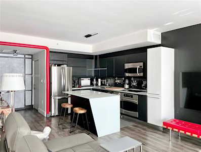 90 SW 3rd St #1803 Miami,  FL 33130