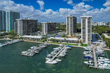 1901 Brickell Ave #B1408 Miami,  FL 33129