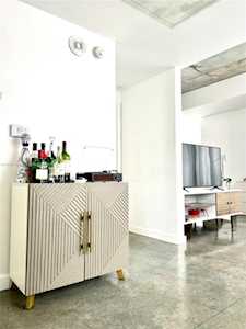 151 SE 1st St #710 Miami,  FL 33131