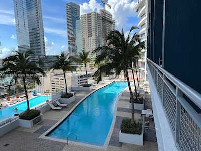 60 SW 13th St #1418 Miami,  FL 33130
