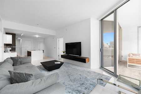 851 NE 1st Ave #1008 Miami,  FL 33132