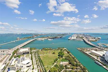1000 Biscayne Blvd #4401 Miami,  FL 33132