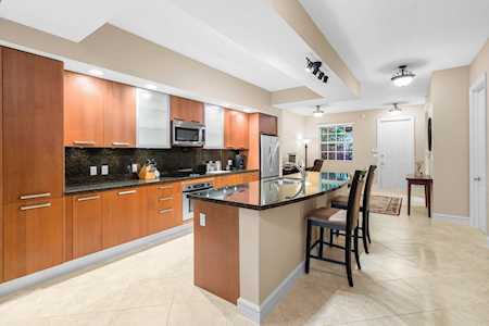 4445 El Mar Dr #212 Fort Lauderdale,  FL 33308