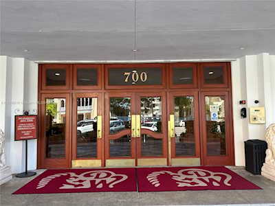 700 Biltmore Way #711 Coral Gables,  FL 33134