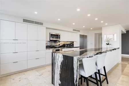 11 Island Ave #411 Miami Beach,  FL 33139