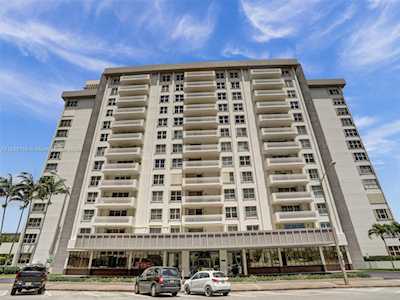 625 Biltmore Way #601 Coral Gables,  FL 33134
