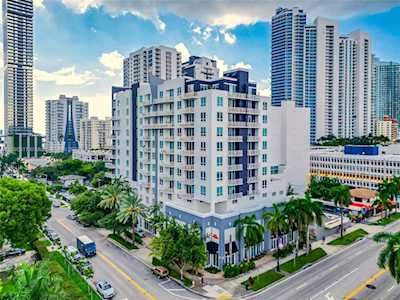 2275 Biscayne Blvd #909 Miami,  FL 33137