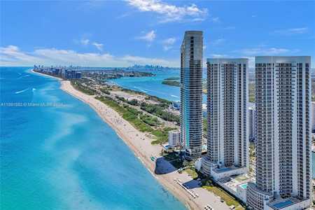 15811 Collins Ave #503 Sunny Isles Beach,  FL 33160