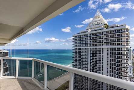 4779 SW Collins Ave #4005 Miami Beach,  FL 33140