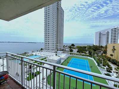 770 Claughton Island Dr #806 Miami,  FL 33131