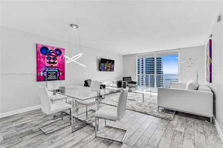 1200 Brickell Bay Dr #PH4119 Miami,  FL 33131
