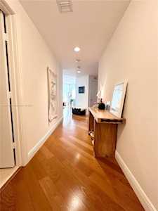 1060 Brickell Ave #2717 Miami,  FL 33131