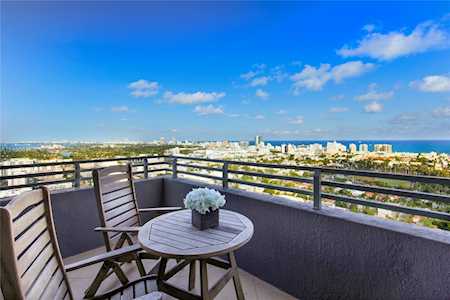 1330 West Ave #3107 Miami Beach,  FL 33139