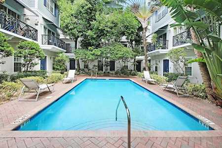 454 NE 2nd Ave #27 Fort Lauderdale,  FL 33301