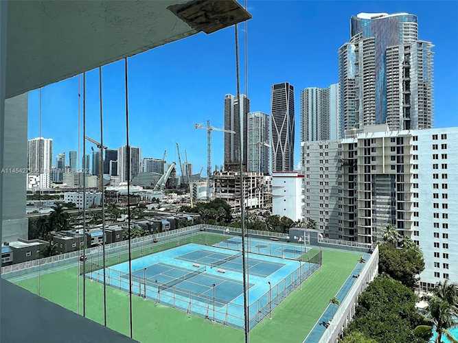 850 N Miami Ave #W-1202 Miami, FL 31 33136 | Skyrise Lab Photo 39