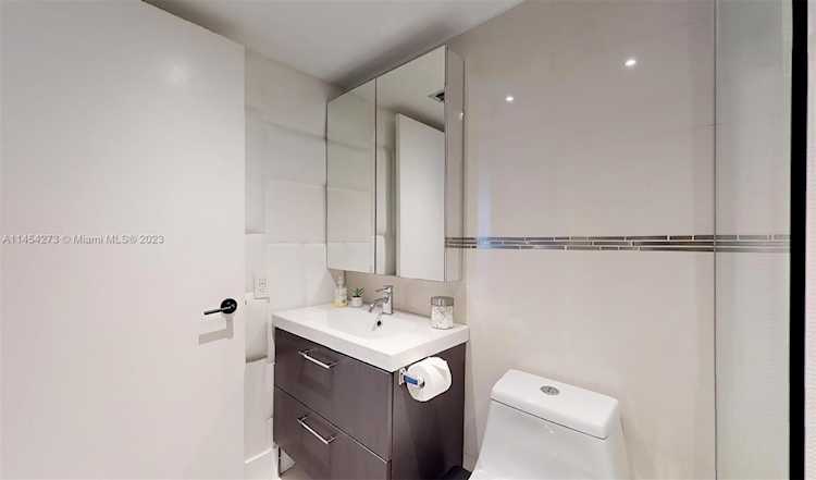 850 N Miami Ave #W-1202 Miami, FL 31 33136 | Skyrise Lab Photo 21