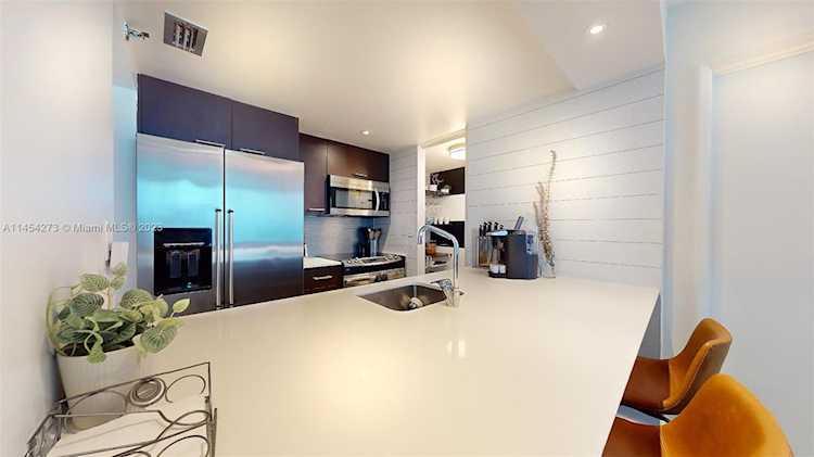 850 N Miami Ave #W-1202 Miami, FL 31 33136 | Skyrise Lab Photo 5