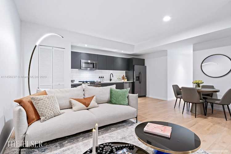 398 NE 5th St #3815 Miami, FL 41 33132 | Skyrise Lab Photo 4