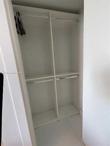 200 Biscayne Boulevard Way #3410 Miami, FL 42 33131 | Skyrise Lab Photo 17