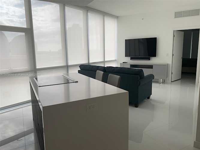 851 NE 1st Ave #1002 Miami, FL 31 33132 | Skyrise Lab Photo 14