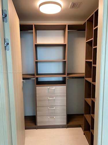 851 NE 1st Ave #1002 Miami, FL 31 33132 | Skyrise Lab Photo 10