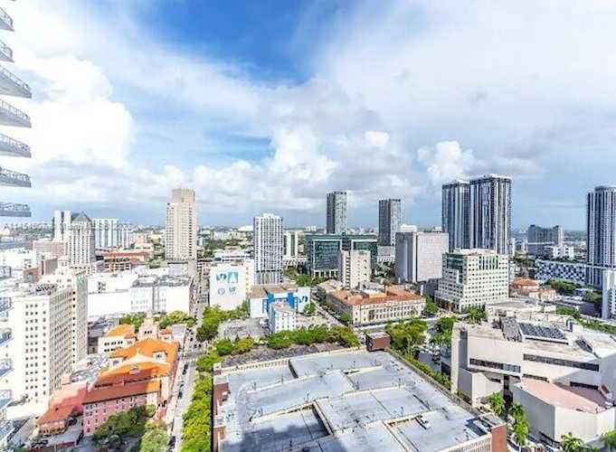 227 NE 2nd St #2902 Miami, FL 42 33132 | Skyrise Lab Photo 5