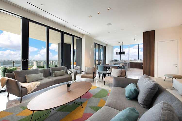 17141 Collins Ave #3802 Sunny Isles Beach, FL 22 33160 | Skyrise Lab Photo 3