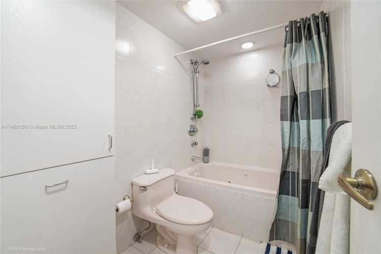 9511 Collins Ave #310 Surfside, FL 22 33154 | Skyrise Lab Photo 11