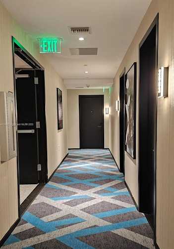 398 NE 5th St #2602 Miami, FL 41 33132 | Skyrise Lab Photo 14