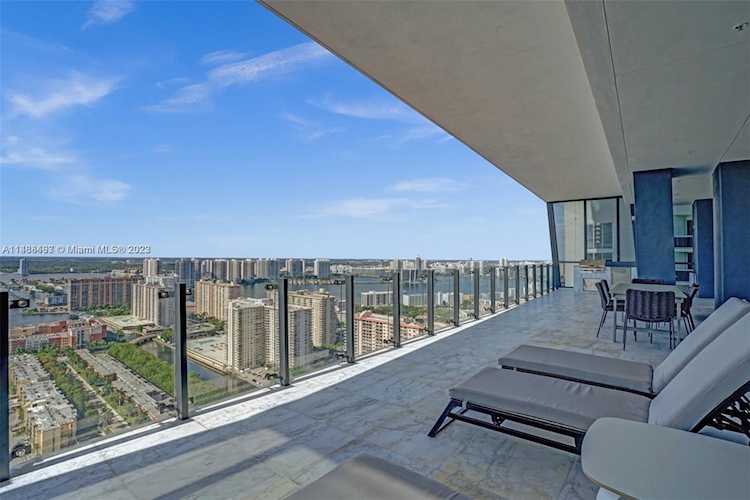 17141 Collins #3002 Sunny Isles Beach, FL 22 33160 | Skyrise Lab Photo 21