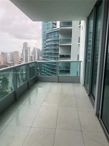 900 Biscayne Blvd #4904 Miami, FL 32 33132 | Skyrise Lab Photo 6