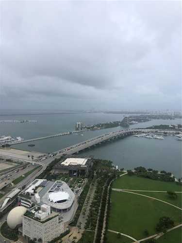 900 Biscayne Blvd #4904 Miami, FL 32 33132 | Skyrise Lab Photo 3