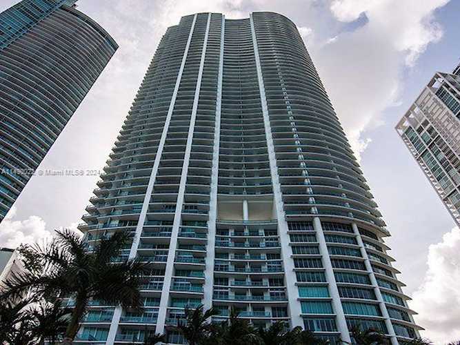 900 Biscayne Blvd #4904 Miami, FL 32 33132 | Skyrise Lab Photo 1