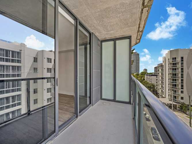 201 SW 17th Rd #703 Miami, FL 41 33129 | Skyrise Lab Photo 12