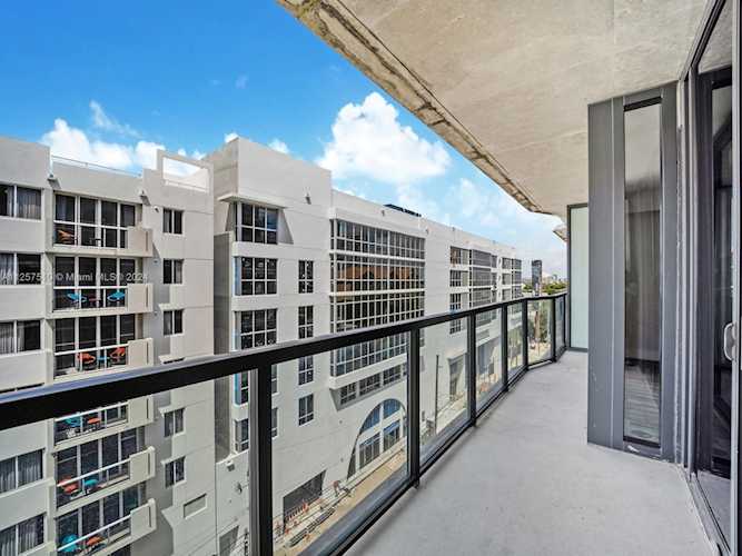 201 SW 17th Rd #703 Miami, FL 41 33129 | Skyrise Lab Photo 11
