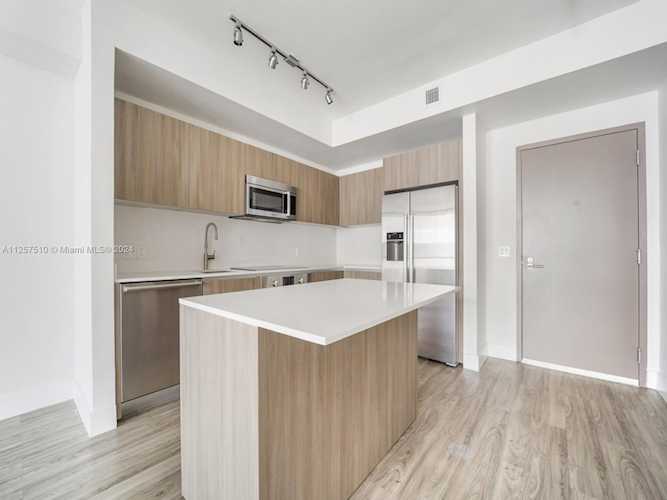 201 SW 17th Rd #703 Miami, FL 41 33129 | Skyrise Lab Photo 7