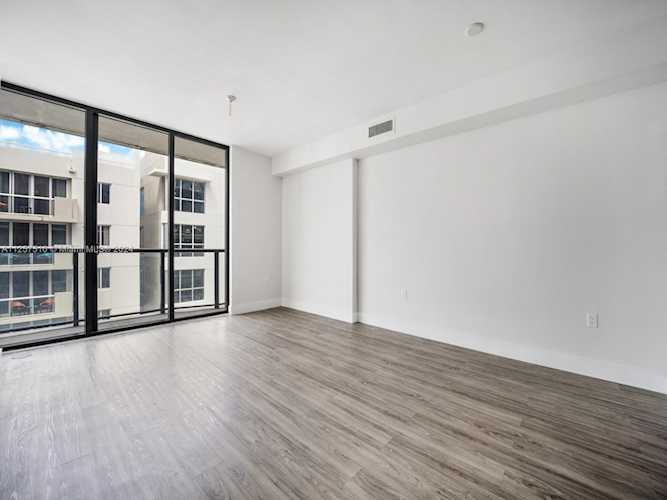 201 SW 17th Rd #703 Miami, FL 41 33129 | Skyrise Lab Photo 5