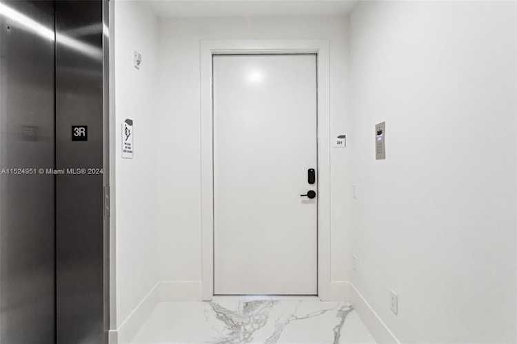 160 Isle of Venice Dr. #301 Fort Lauderdale, FL 3280 33301 | Skyrise Lab Photo 31