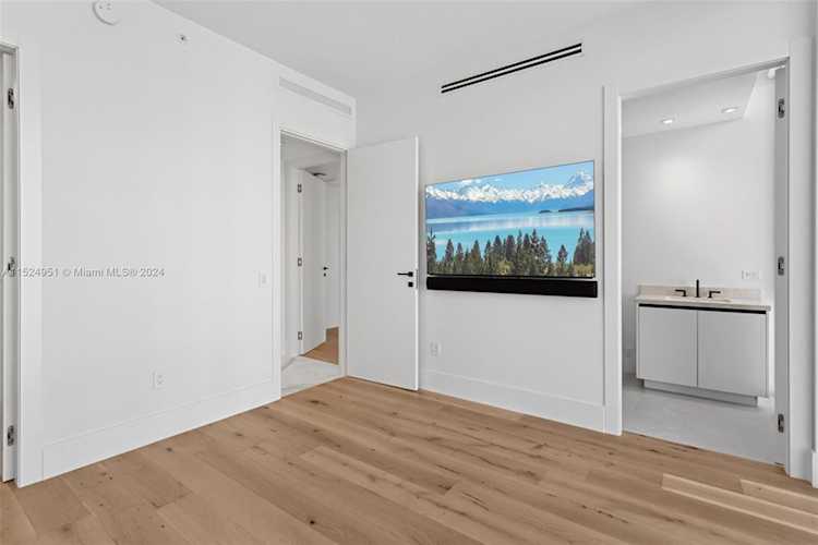 160 Isle of Venice Dr. #301 Fort Lauderdale, FL 3280 33301 | Skyrise Lab Photo 28