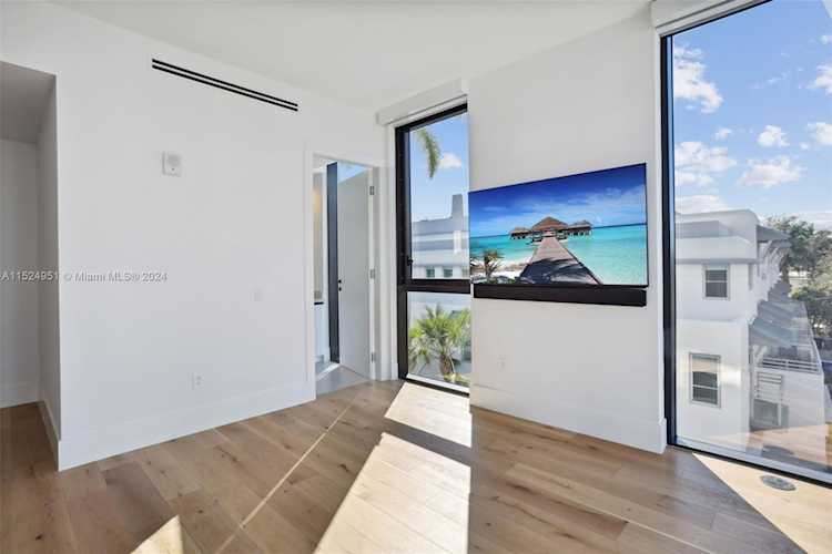 160 Isle of Venice Dr. #301 Fort Lauderdale, FL 3280 33301 | Skyrise Lab Photo 26