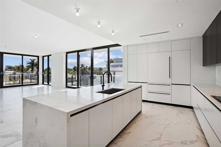 160 Isle of Venice Dr. #301 Fort Lauderdale, FL 3280 33301 | Skyrise Lab Photo 16