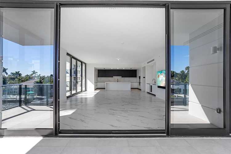 160 Isle of Venice Dr. #301 Fort Lauderdale, FL 3280 33301 | Skyrise Lab Photo 7