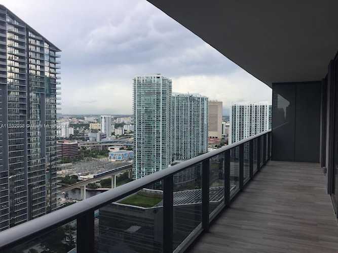 801 S Miami Ave #4010 Miami, FL 41 33130 | Skyrise Lab Photo 9