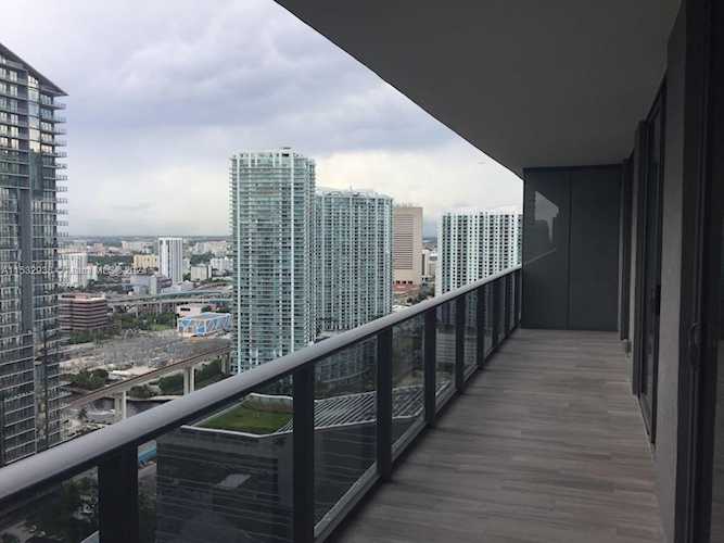 801 S Miami Ave #4010 Miami, FL 41 33130 | Skyrise Lab Photo 8