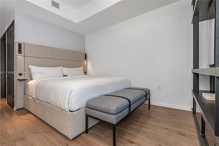 398 NE 5th St #3204 Miami, FL 41 33132 | Skyrise Lab Photo 4